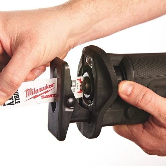 Milwaukee M18FSZ-0X FUEL™ Akku-Säbelsäge "Bürstenlos" Solo in Box