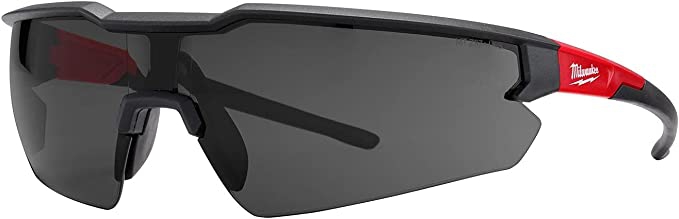 Milwaukee Schutzbrille getönt kratzfest & beschlagfrei